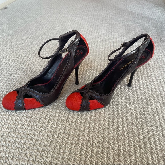 BCBGMaxAzria Brown Leather Heels with Burnt Orange Fur - Picture 6 of 13